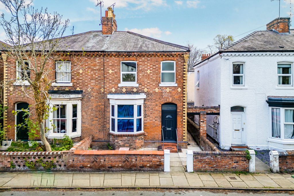 6 Gladstone Road 2