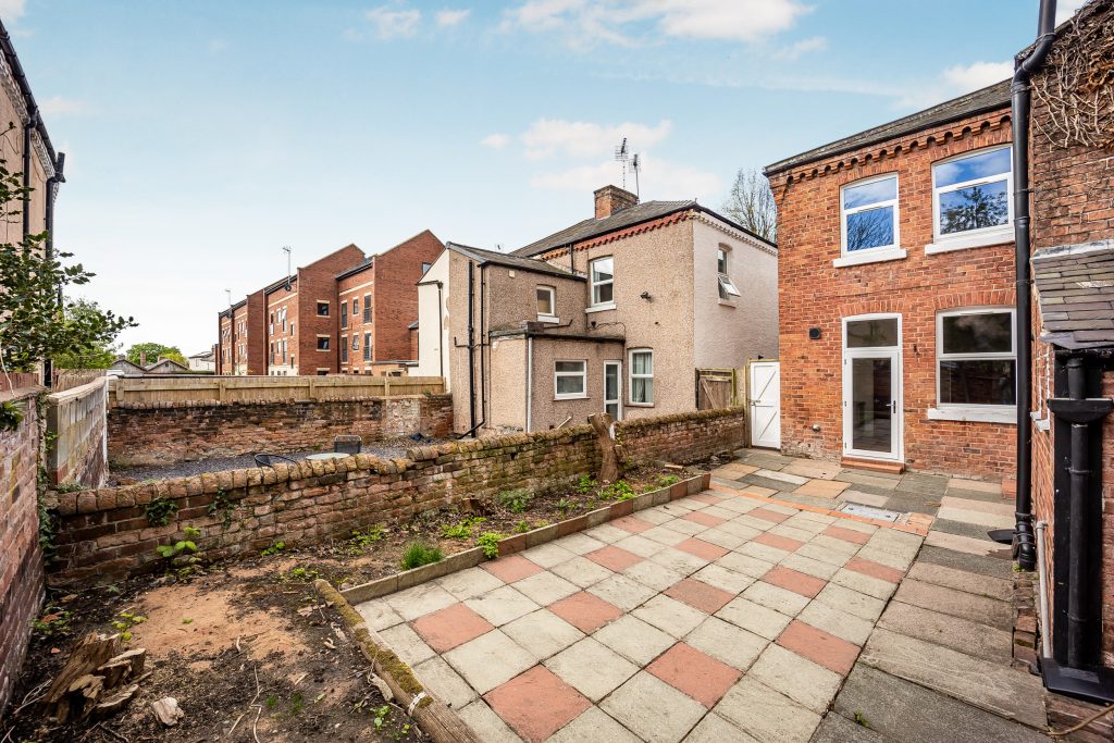 6 Gladstone Road 30