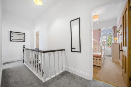 33 Bolton Road North 22