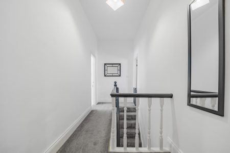 33 Bolton Road North 23