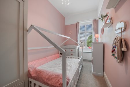 33 Bolton Road North 28