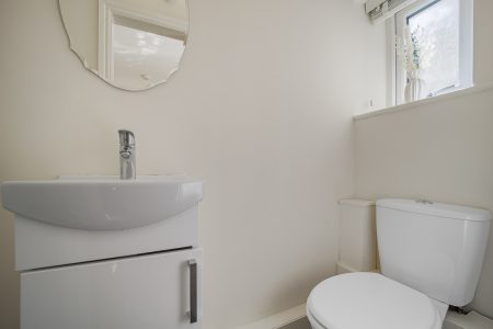 33 Bolton Road North 53