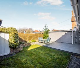 80 A Hough Green 28