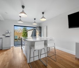 80 A Hough Green 37