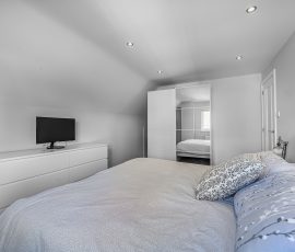80 A Hough Green 57