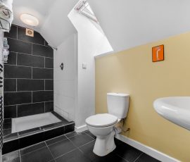 42 Shrewsbury Road 9
