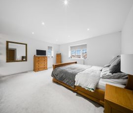 20 Principal Bedroom Angle3