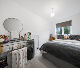 27 Bedroom